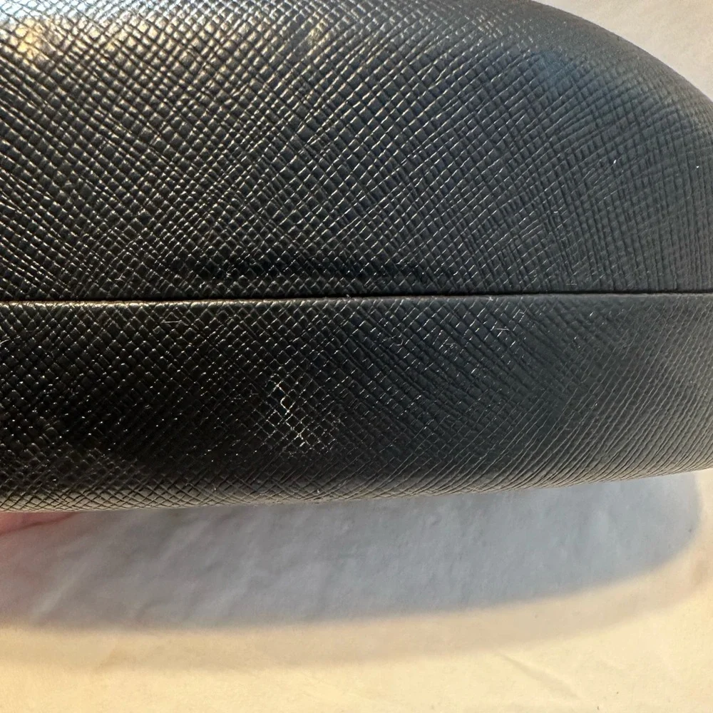 Salvatore Ferragamo ferragamo round